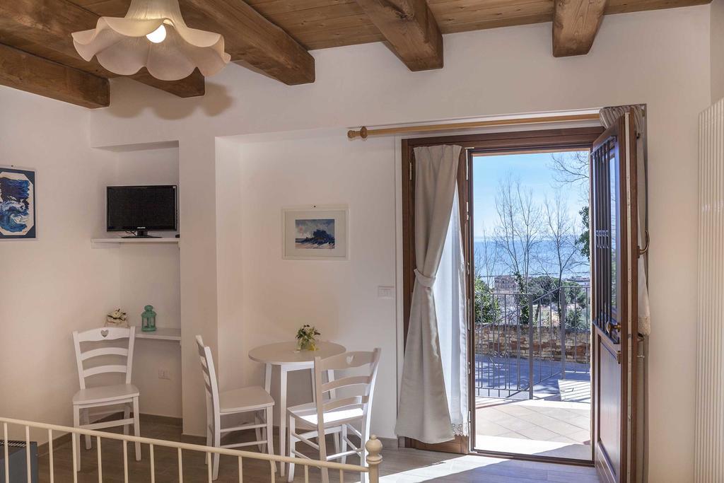 Villa Fiorita Grottammare Bagian luar foto